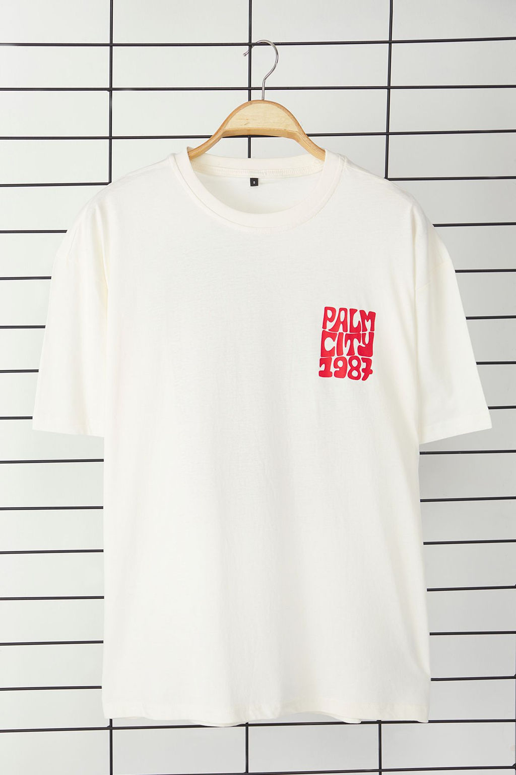 TRENDYOL MAN Siyah Oversize/Genis Kesim Bisiklet Yaka Kabar?k S?rt Bask?l? T-Shirt TMNSS25TS00044 - Trendyolmilla фото 10