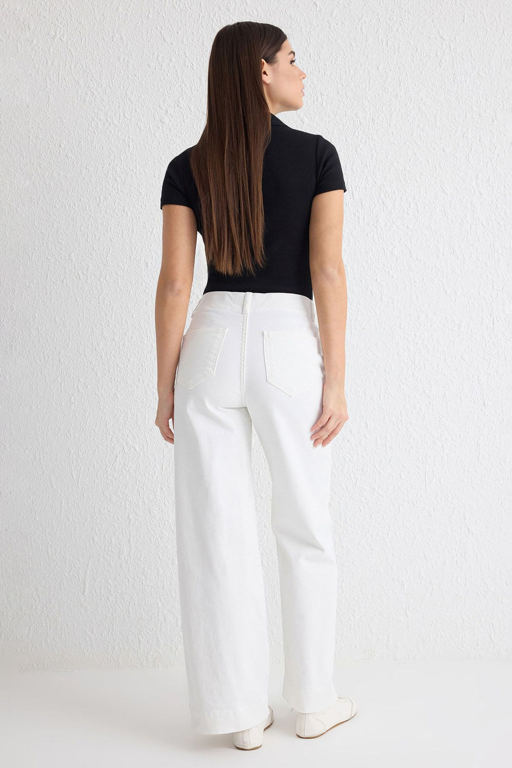TRENDYOLMILLA Beyaz Dugme Detayl? Yuksek Bel Wide Leg Jeans TWOSS25JE00183  фото 5
