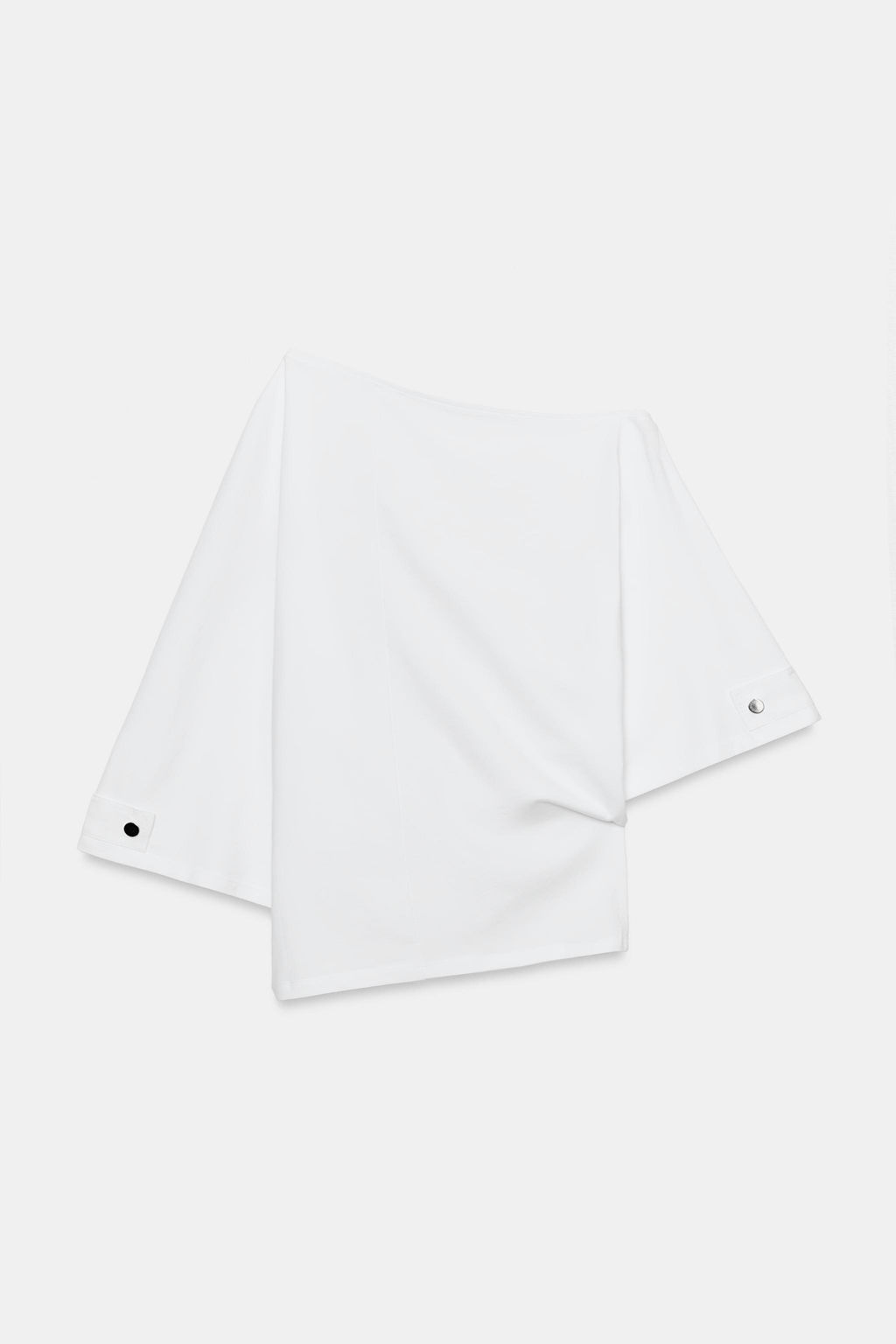 CAMISETA CUELLO BARCO BOT?N / Blanco