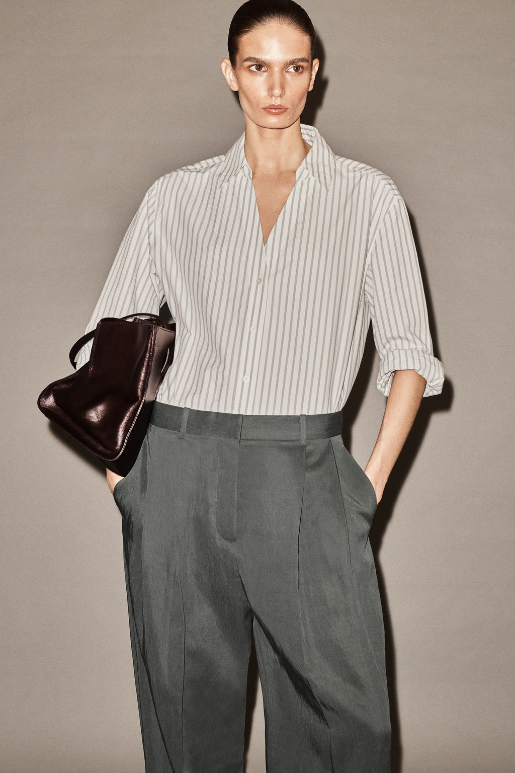 PANTAL?N WIDE LEG FLUIDO RELAXED FIT - H&m фото 9