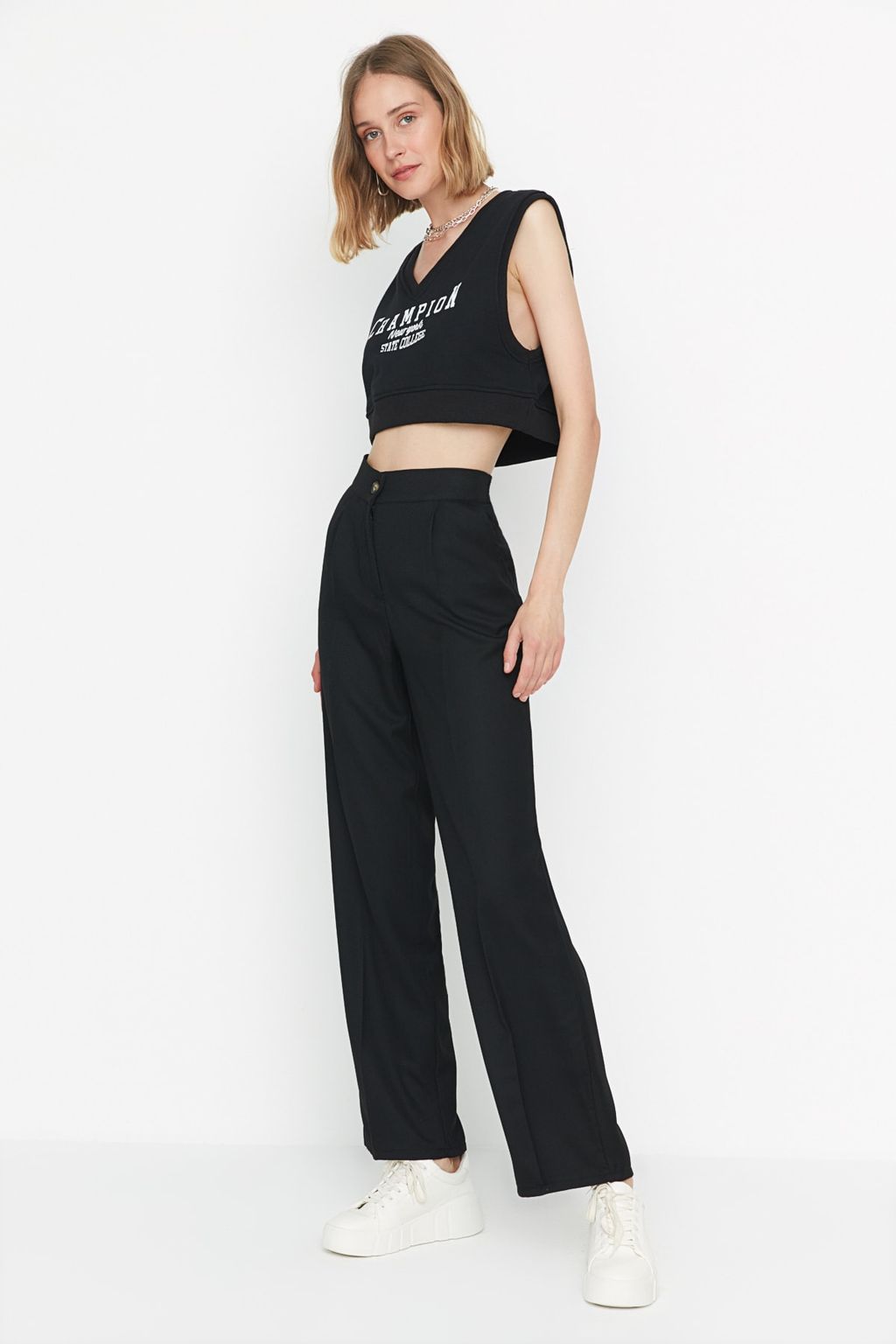 Siyah Straight/Duz Kesim Dokuma Kumas Pantolon TWOAW22PL0321
