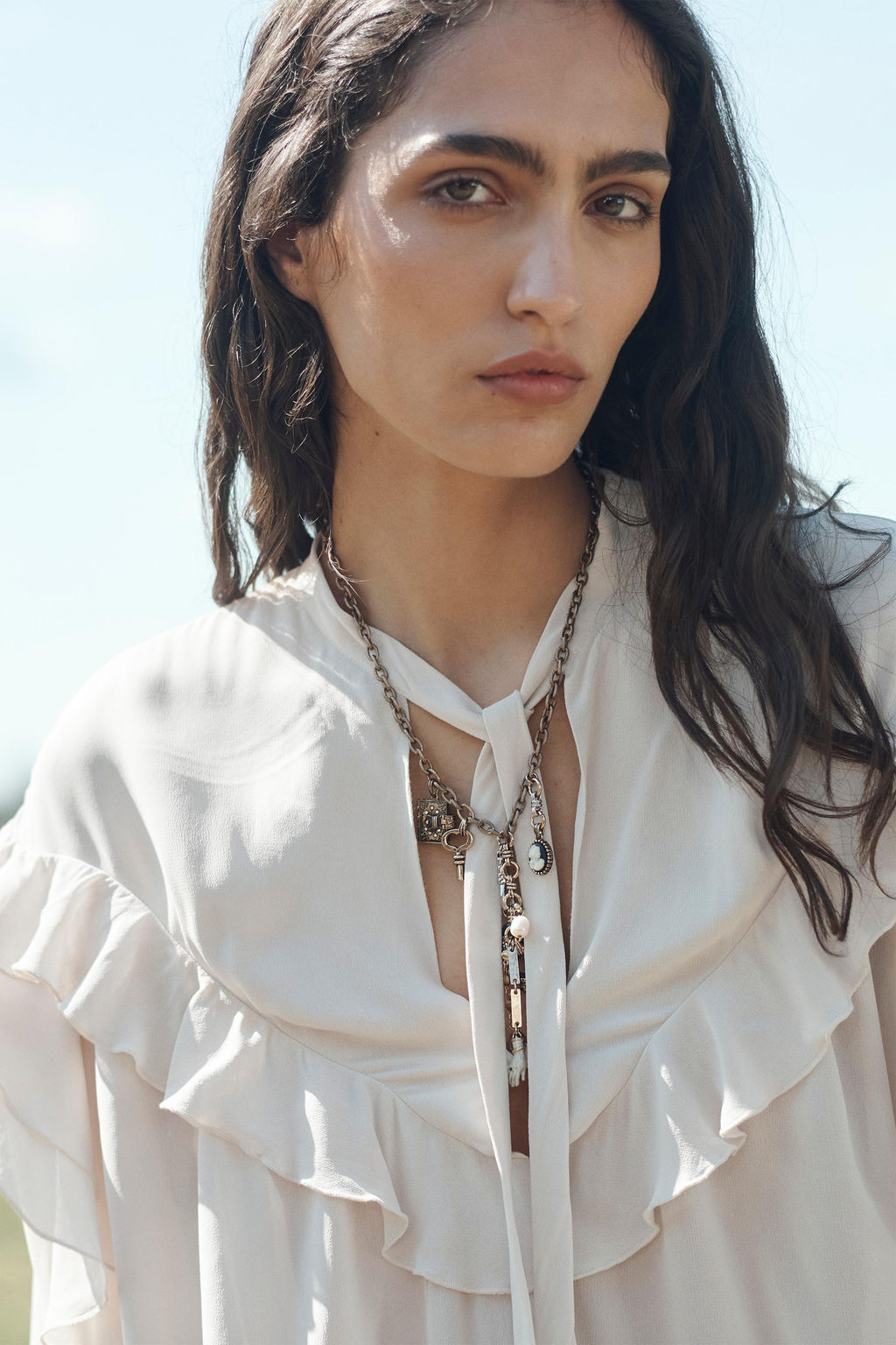 RUFFLED BLOUSE WITH BOW LIMITED EDITION - Zara фото 4