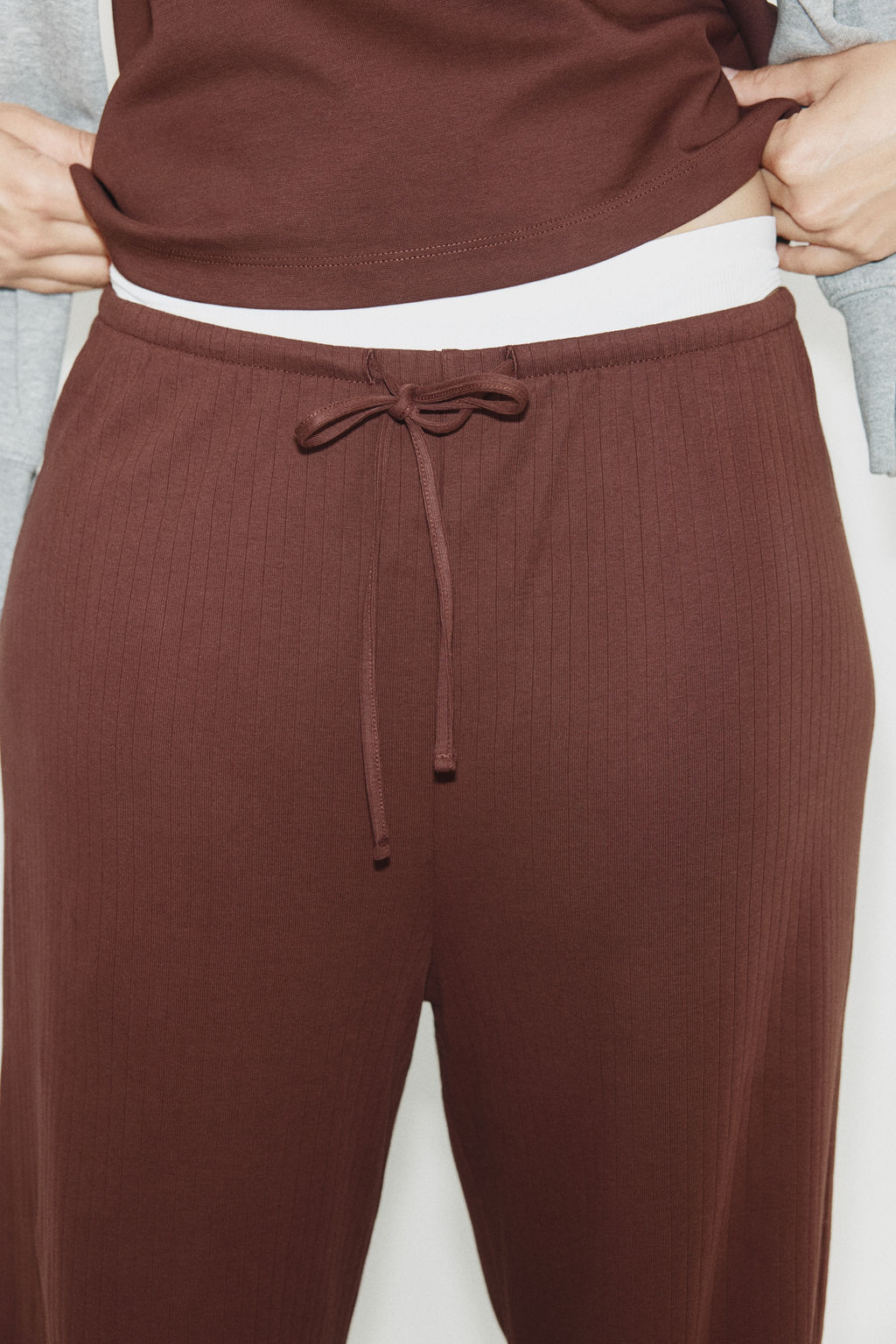 Pantal?n de canal? con cord?n de ajuste - H&m фото 9