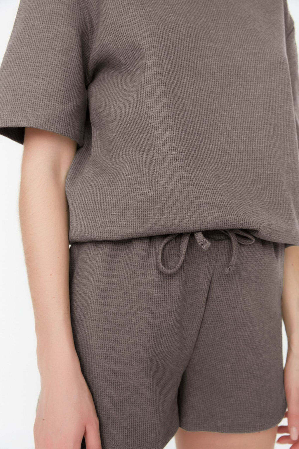 Trendyolmilla Siyah Waffle Kumas Sortlu Orme Pijama Tak?m? THMSS22PT0524  фото 45