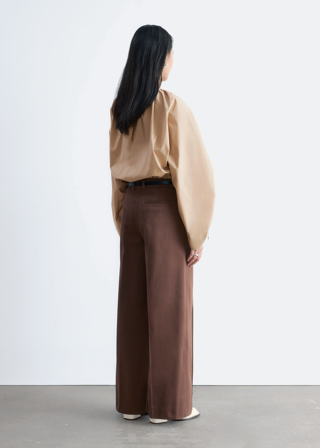 Pantalones de algod?n con pliegues marcados - H&m фото 8