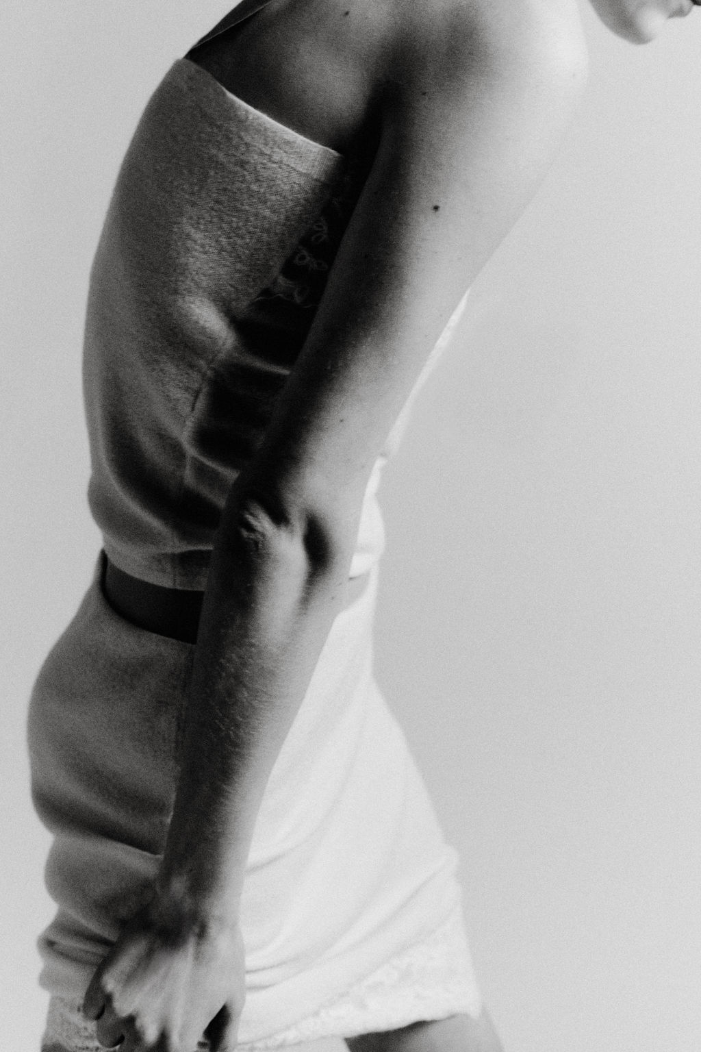 FALDA MIDI PUNTO ENCAJE BORDADOS / Crudo - Zara фото 3