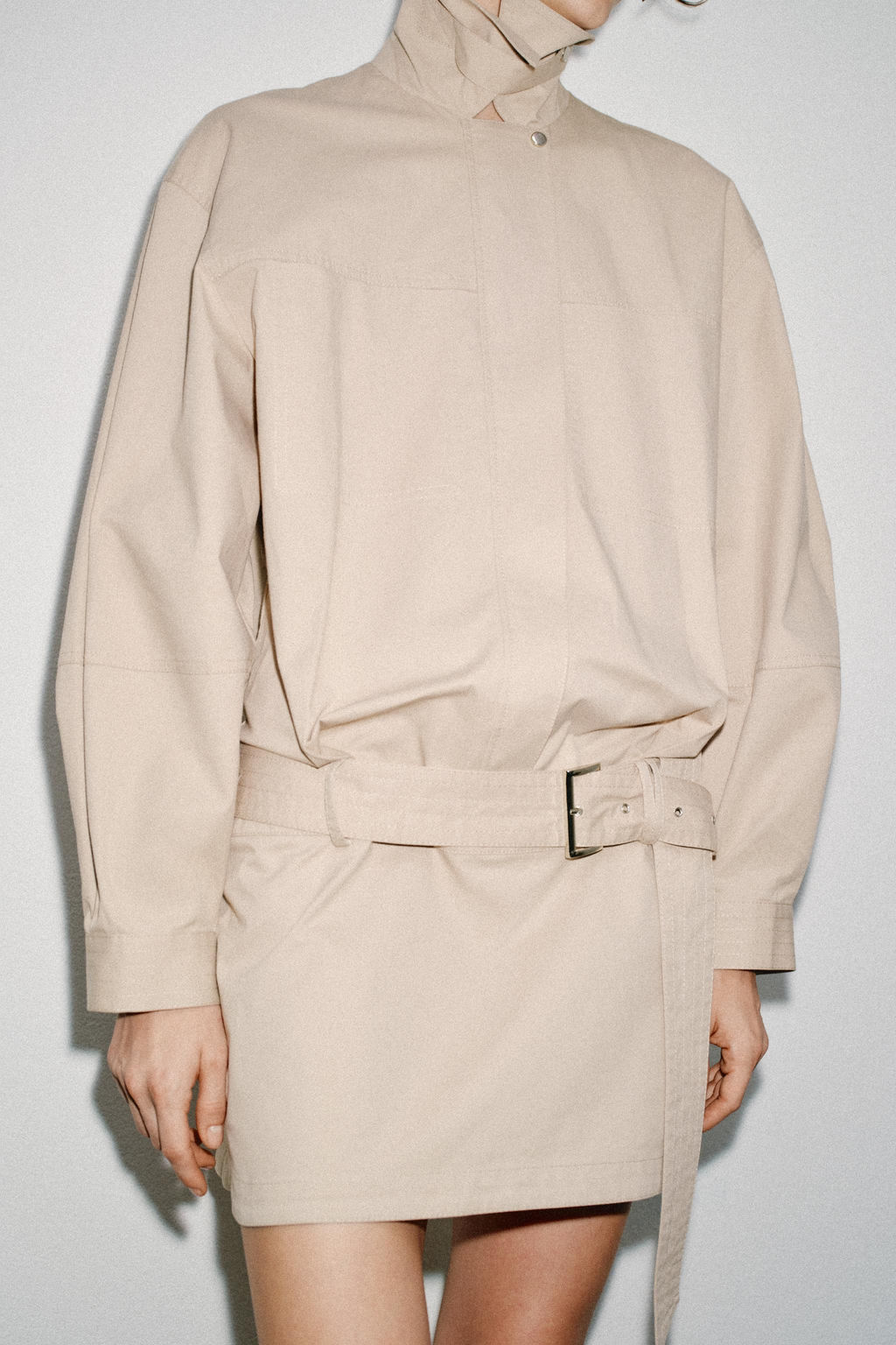 VESTIDO MINI CINTUR?N / Arena - Zara фото 2