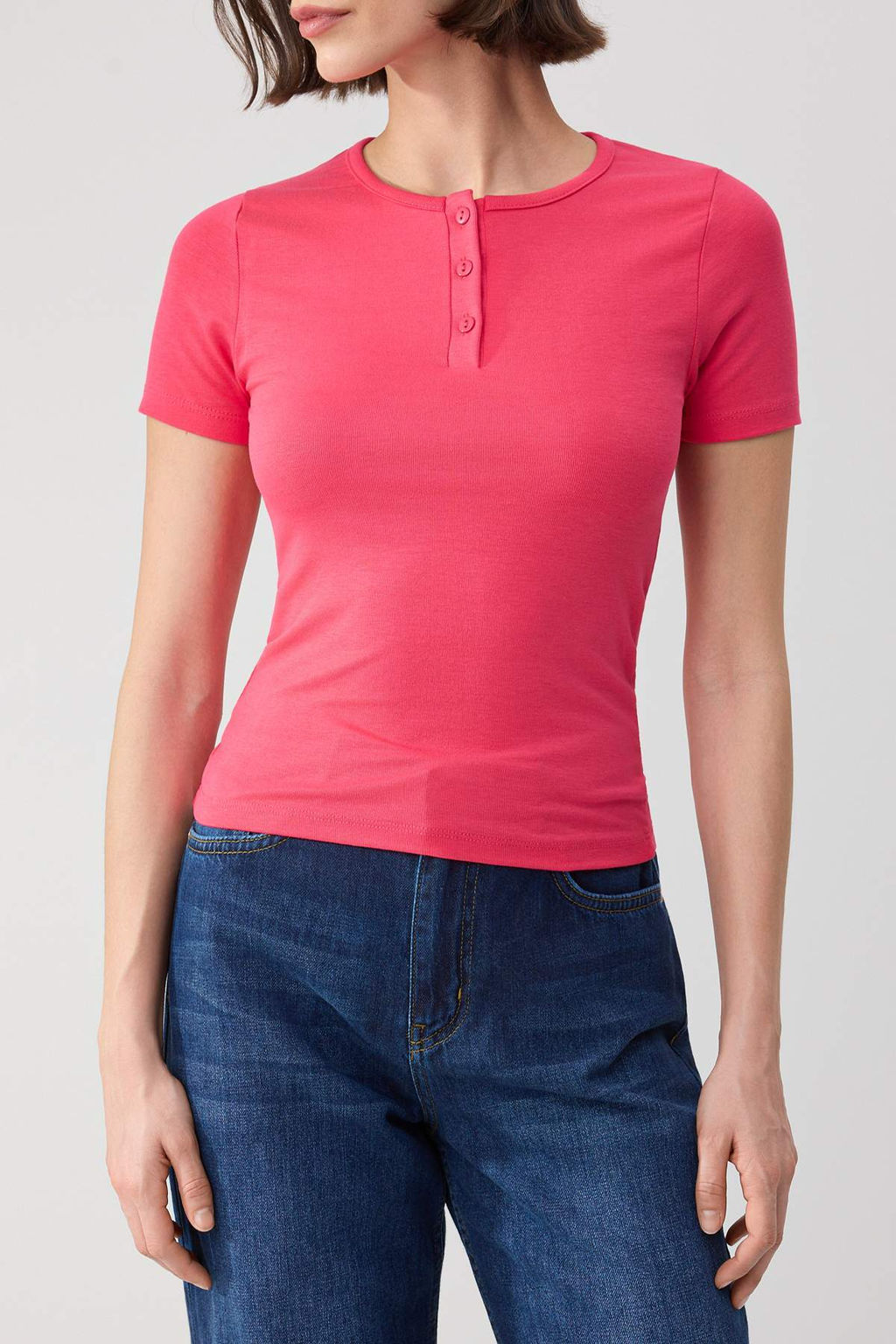 Wardrobe Essentials-Ekru Fitted/Vucuda Oturan K?sa Kollu Dugmeli Yumusak Orme Bluz TWOSS26BZ00333 - Trendyolmilla фото 5