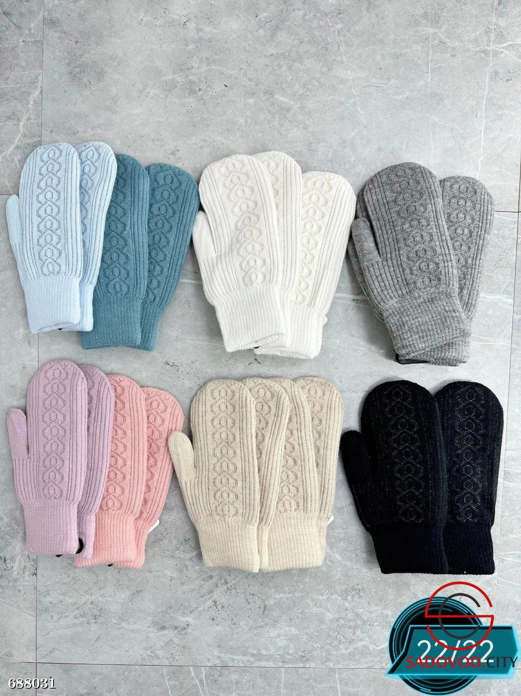 Женские теплые варежки с мехом