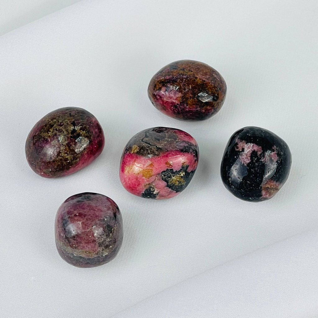 Галтовка из Родонита (25 шт) - Радуга самоцветов фото 2
