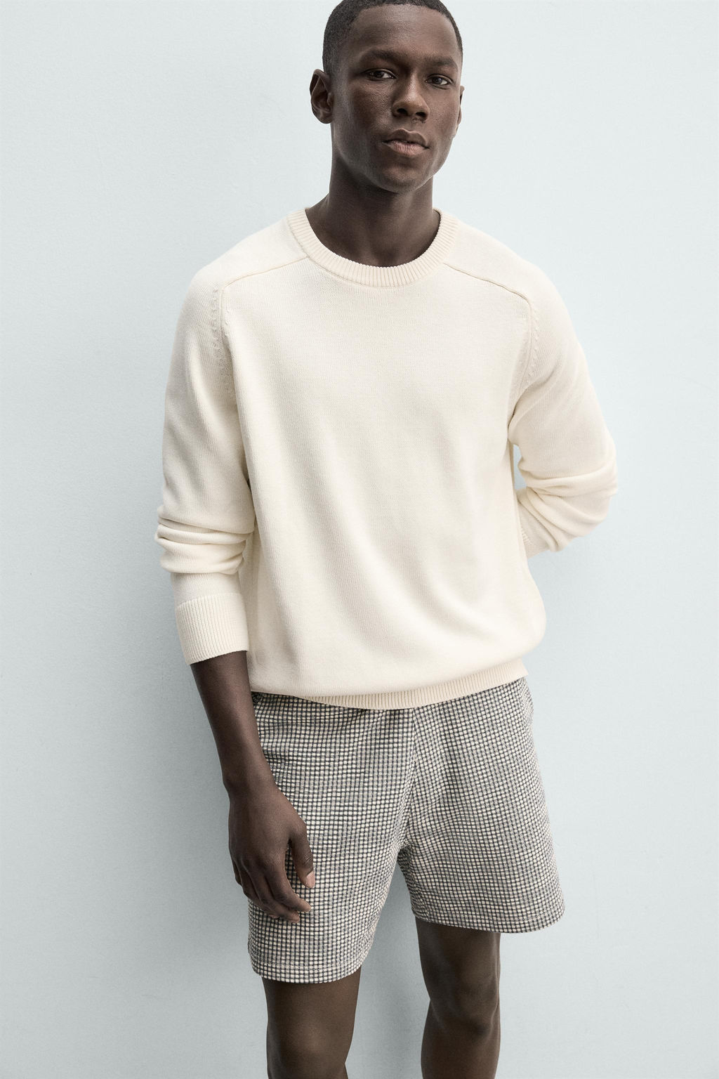 BERMUDA REGULAR FIT ESTRUCTURA SEERSUCKER / Crudo / Marino
