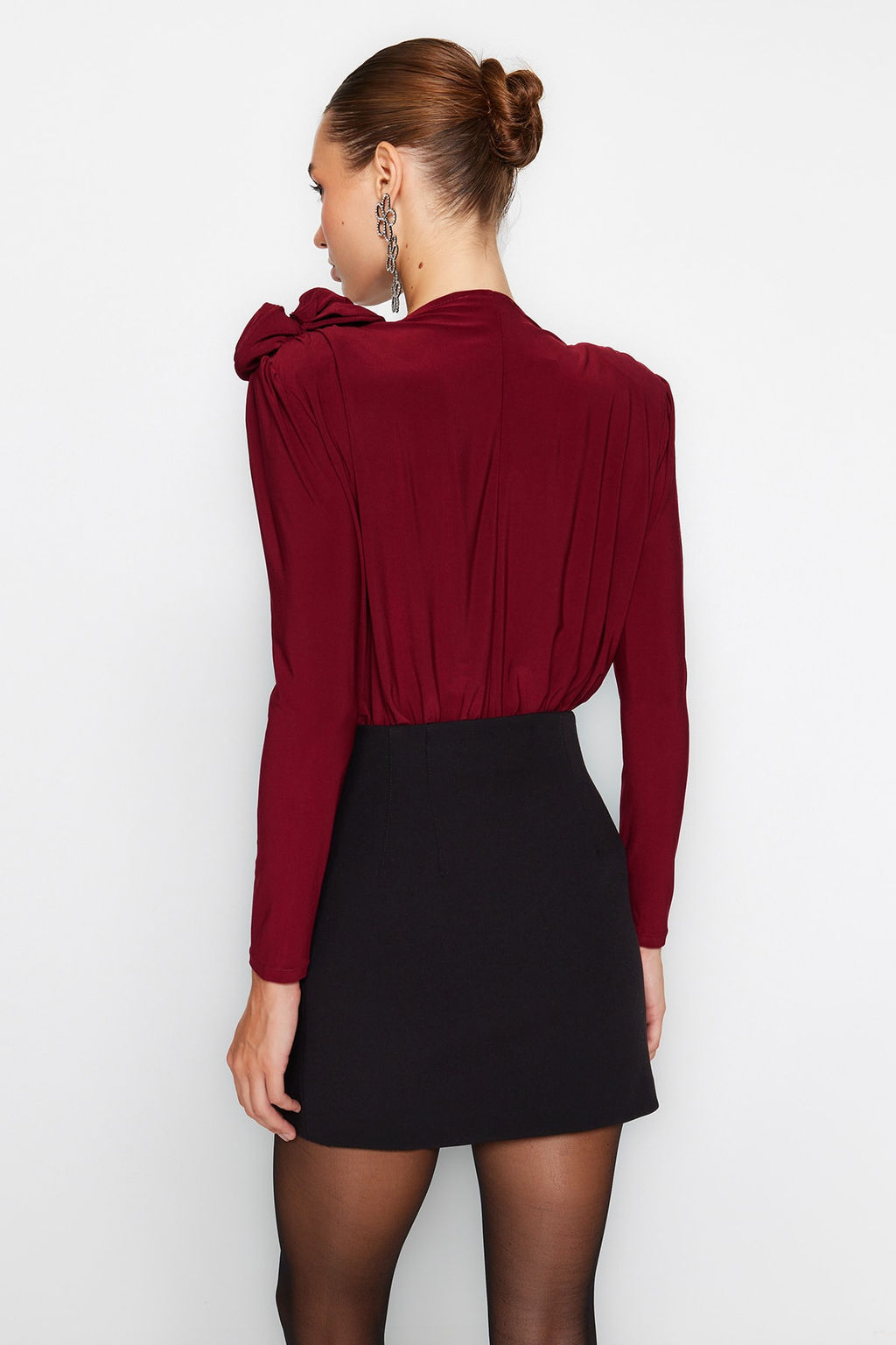 Bordo Kruvaze Yaka Gul Aksesuar Detayl? Y?lbas? Body TPRAW24BD00012