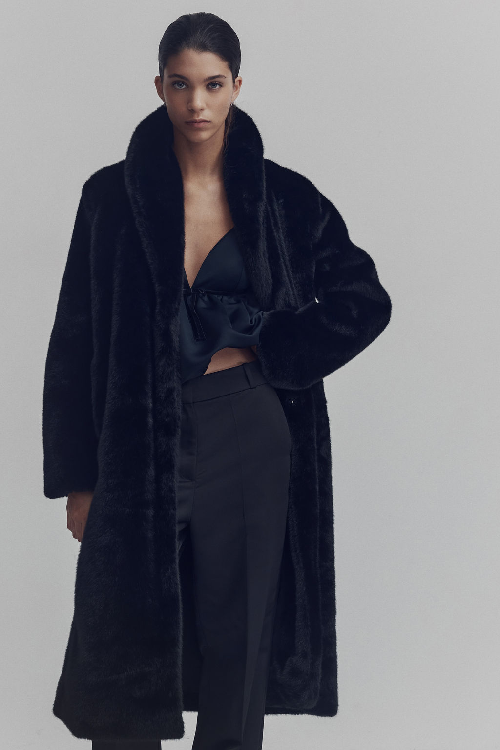 Abrigo efecto pelo con cuello esmoquin - H&m фото 7