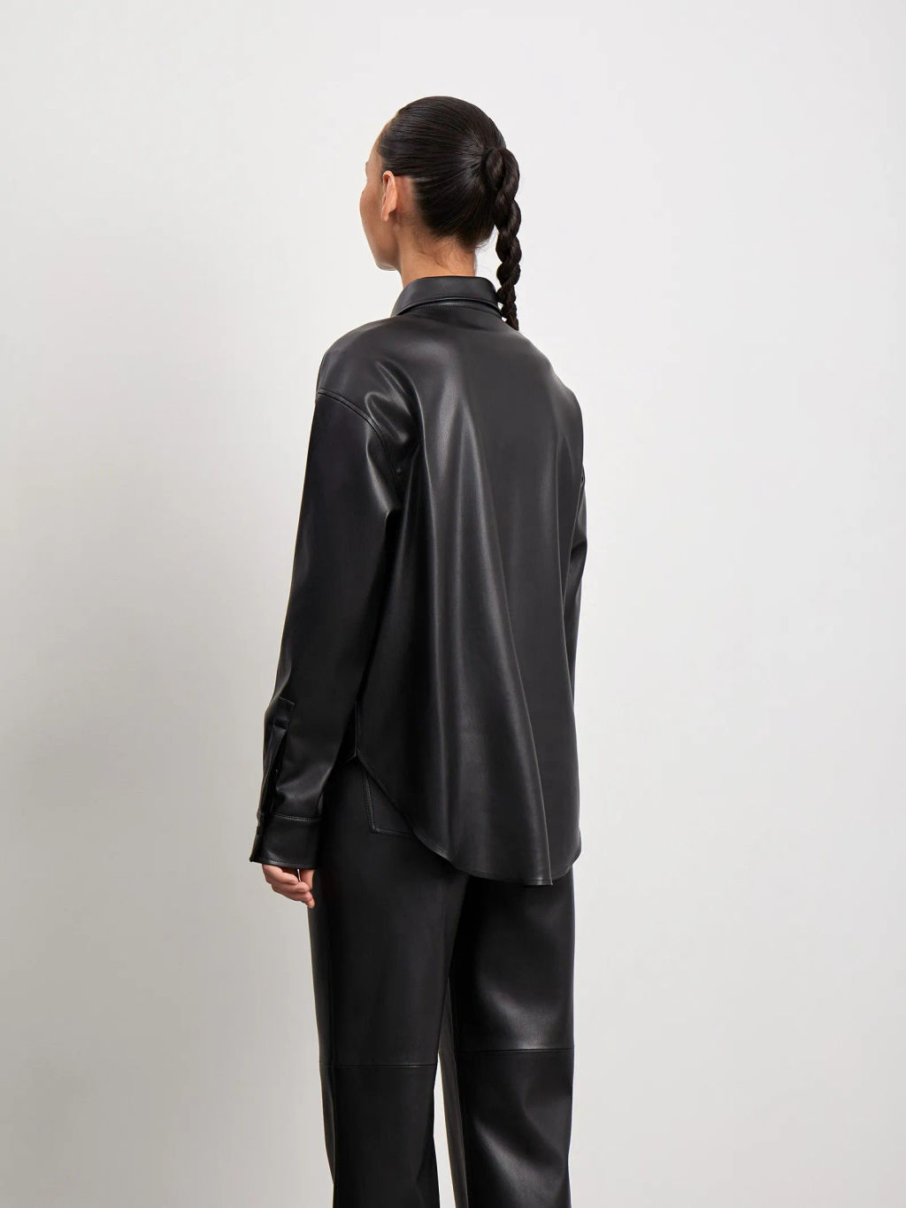 Рубашка однотонная - Emka фото 6