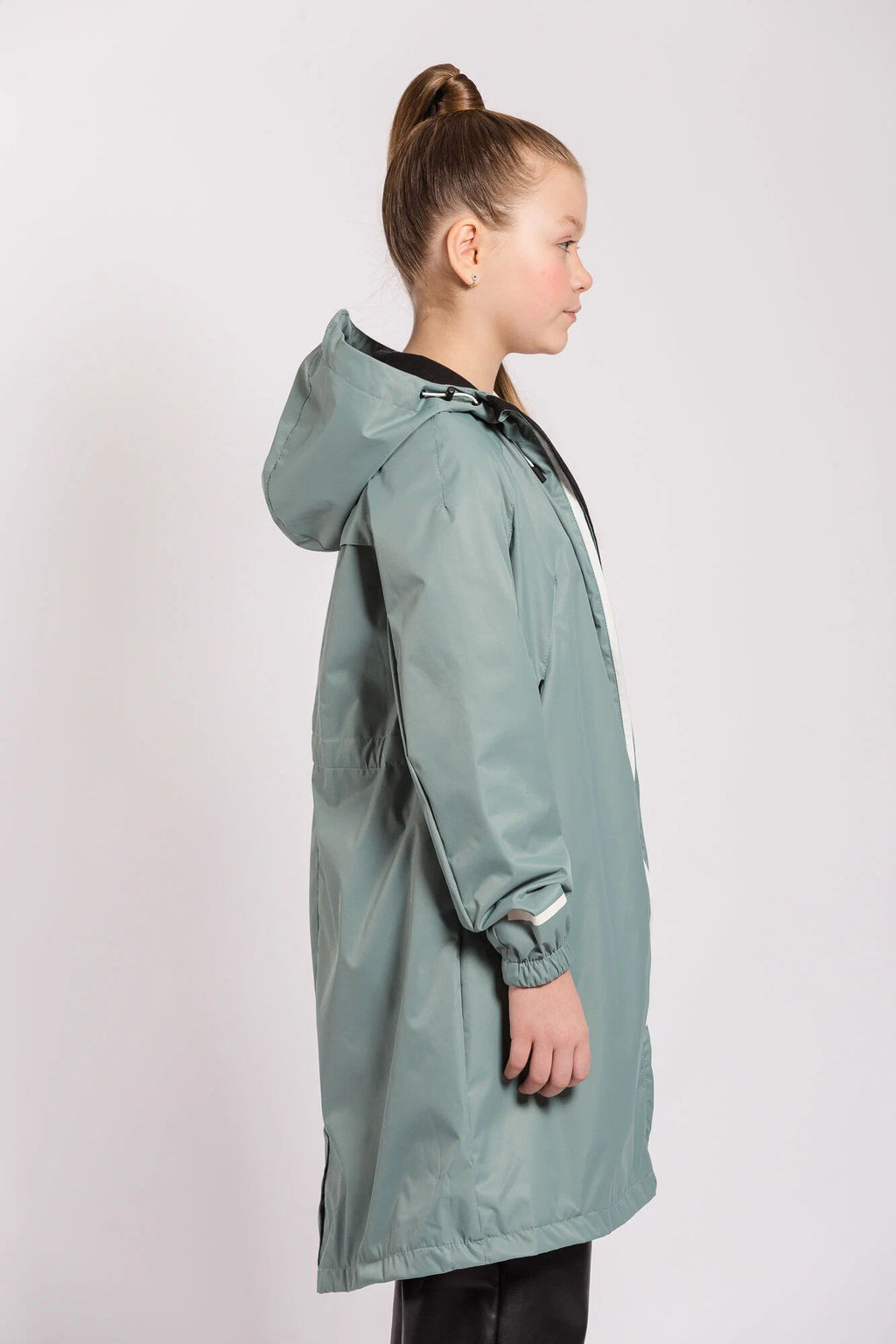 ВЕТРОВКА КОЛЛА.