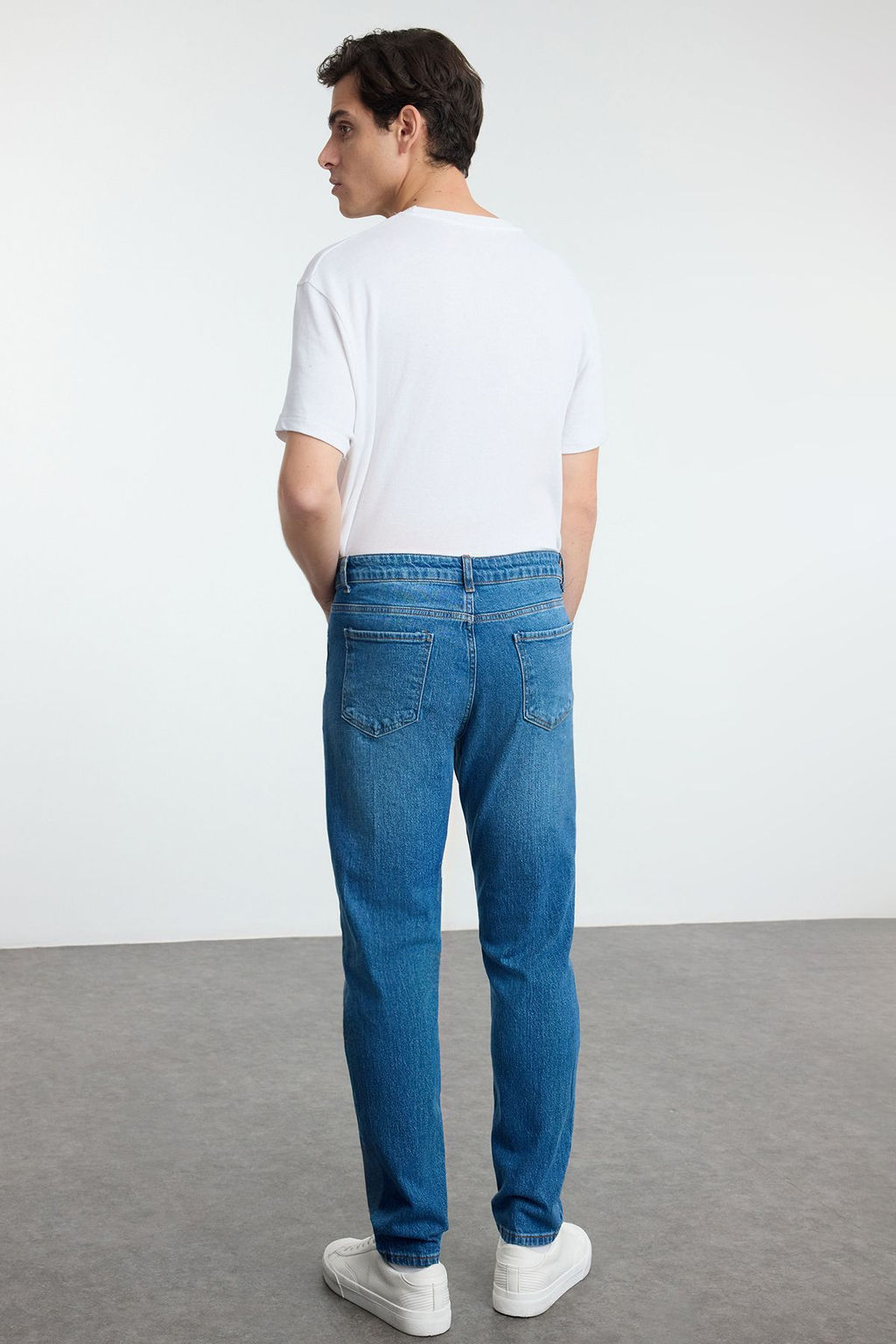 TRENDYOL MAN Erkek Orta Mavi Comfort Kumas Essential Fit Denim Kot Pantolon Jeans TMNAW25JE00008 - Trendyolmilla фото 5