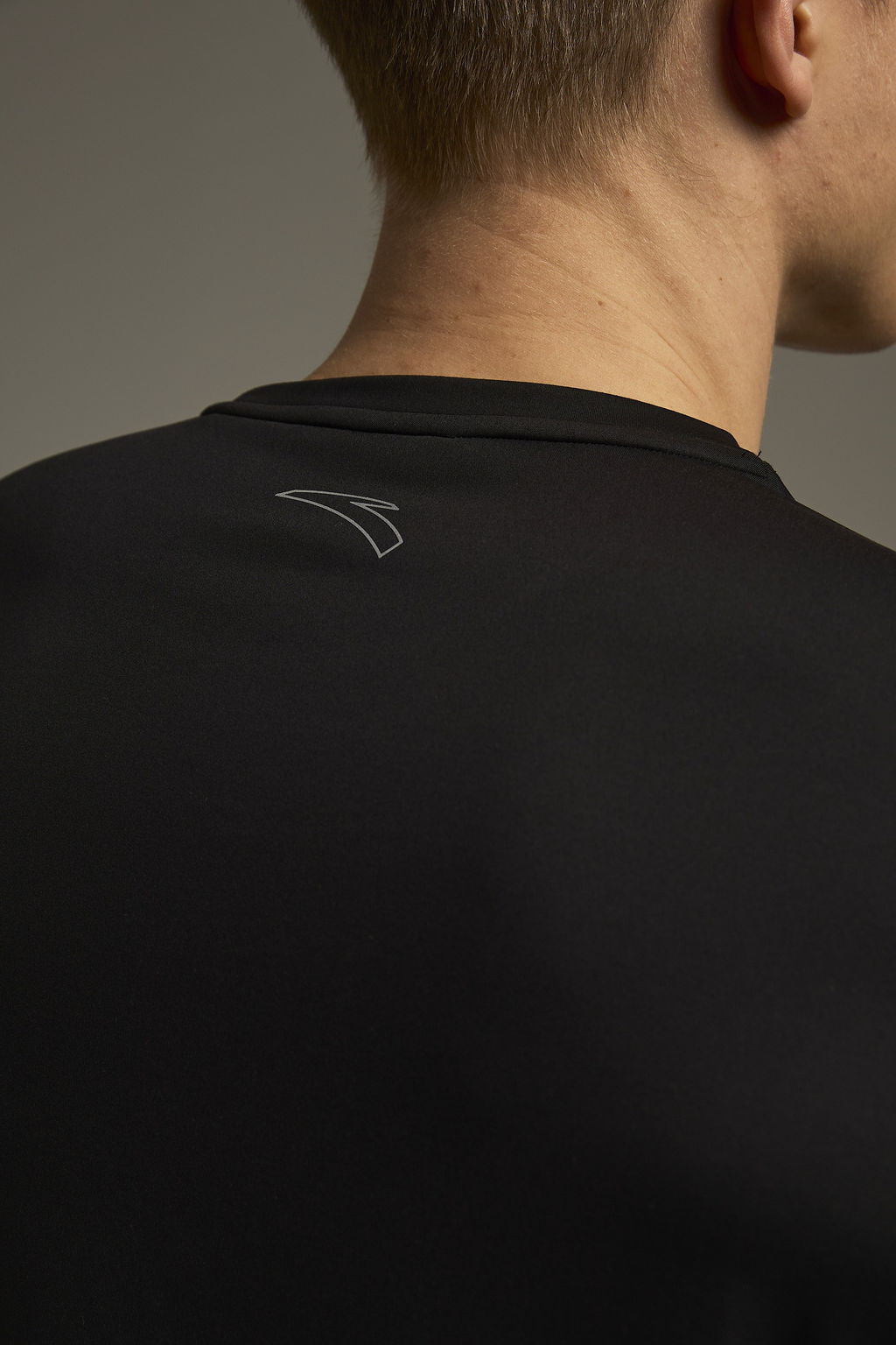 Лонгслив Черный - Anta фото 5