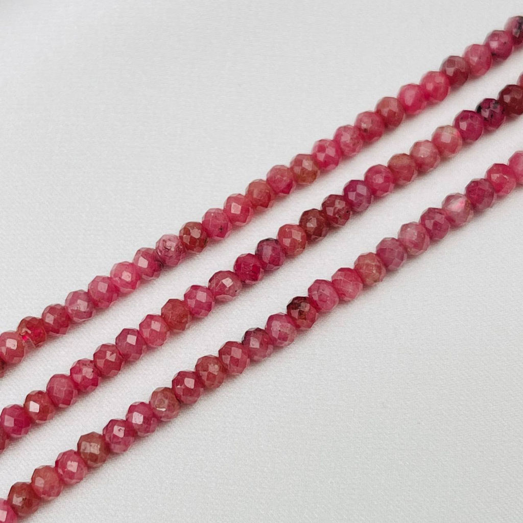 Бусины для украшений из Родонита (130 бусин)