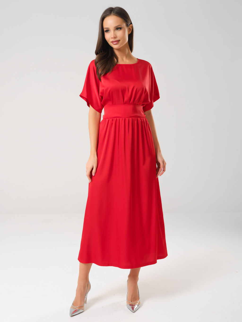 Платье с широким поясом