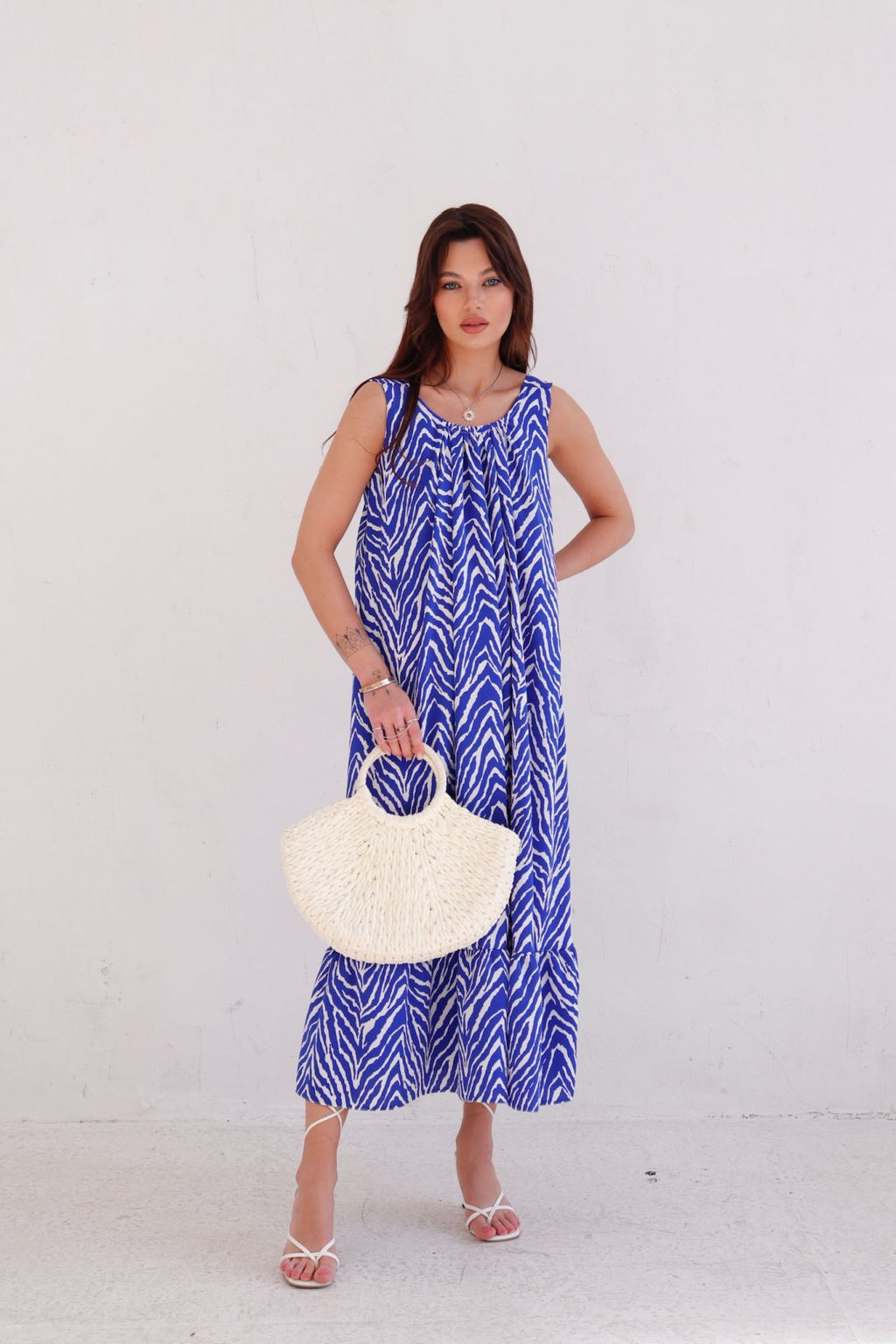 9413 Платье Мальдивы для пляжа и фотосъёмки сине-белое (остаток: 42-44) - Martichelli фото 3