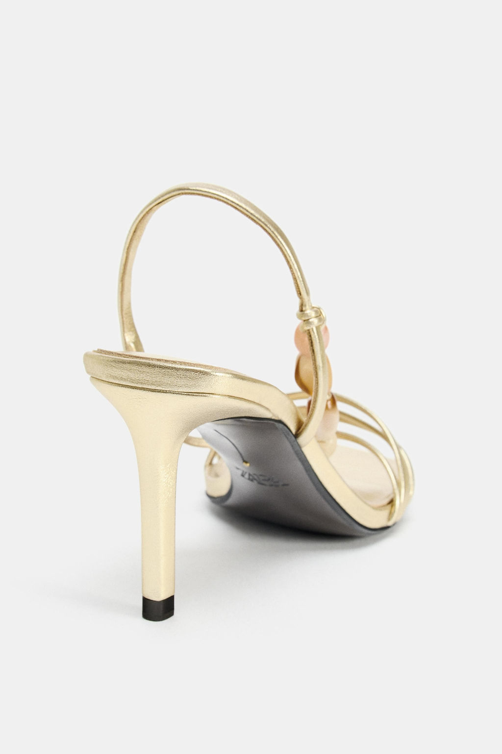 SANDALIA METALIZADA DETALLE PIEDRAS / Oro - Zara фото 4