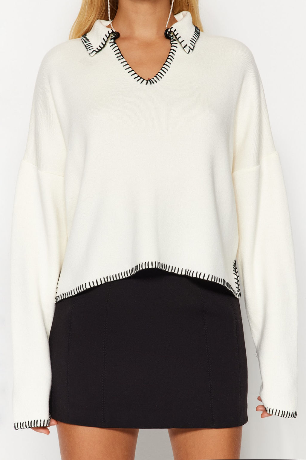 Ekru Polo Yaka Pamuklu Genis Kal?p Triko Kazak TWOAW24KZ00981 - Trendyolmilla фото 3