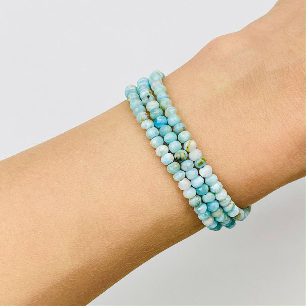 Бусины для украшений из Ларимара (130 бусин)