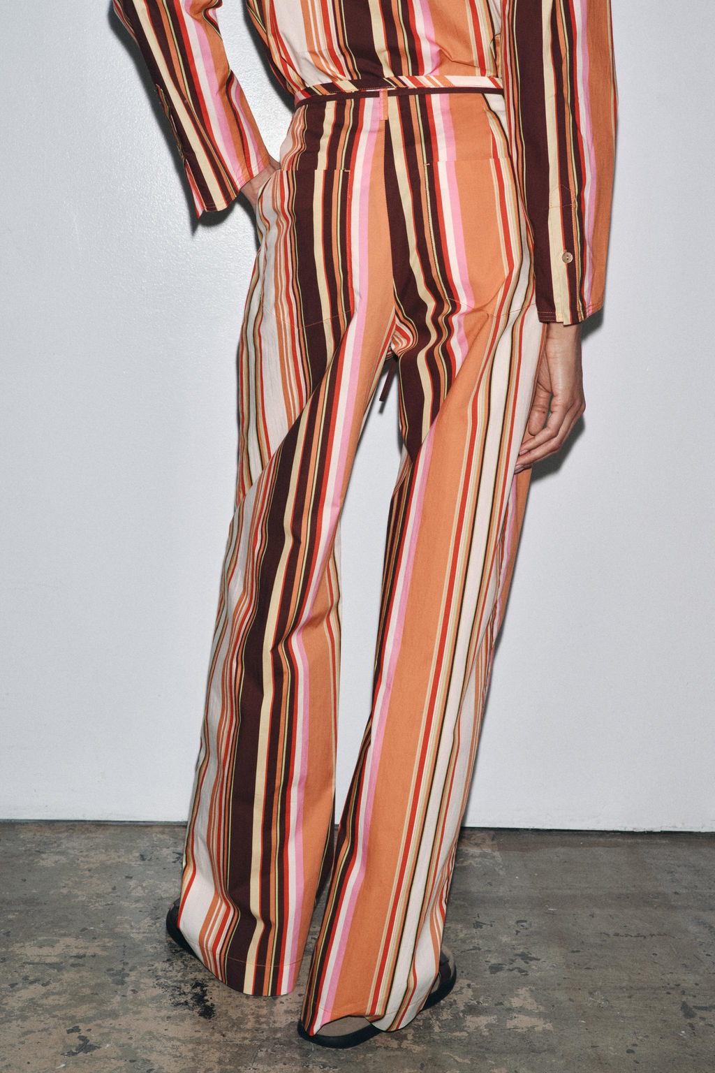 STRIPED FLARE TROUSERS ZW COLLECTION - Zara фото 6