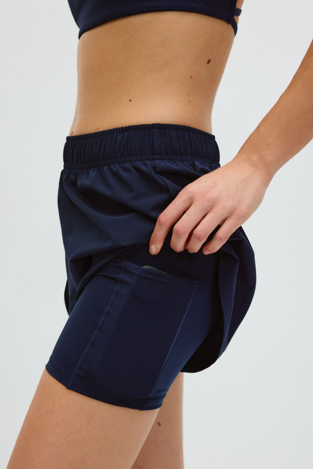 Pantal?n corto de running con DryMove Regular Fit - H&m фото 8