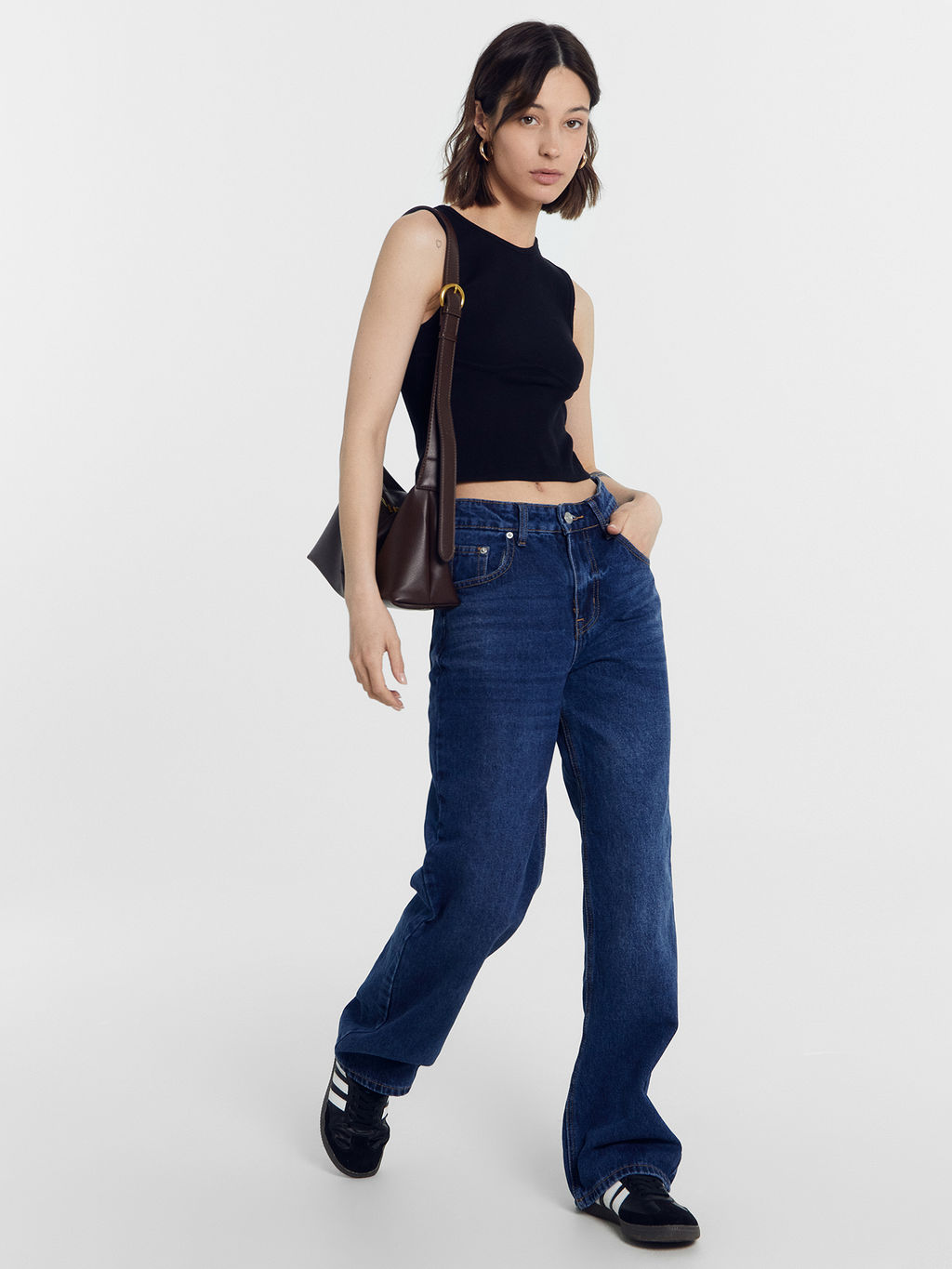 Топ в рубчик с фигурным подрезом черного цвета черный 112751