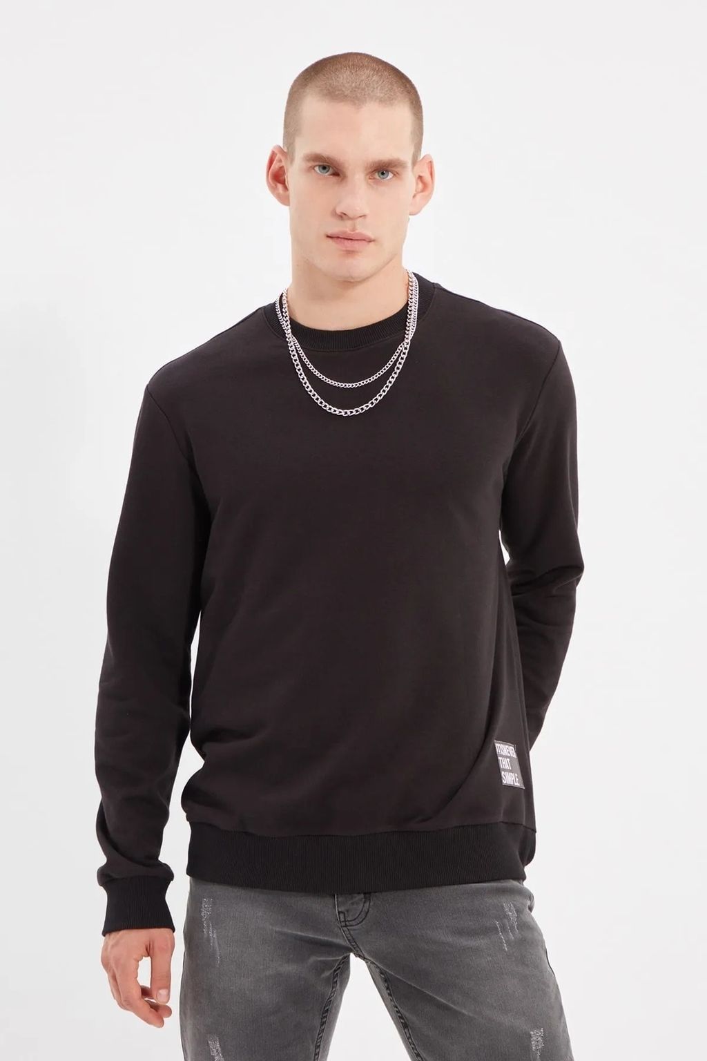 Siyah Regular/Normal Kesim Slogan Etiketli Sardonsuz Sweatshirt TMNAW21SW2006