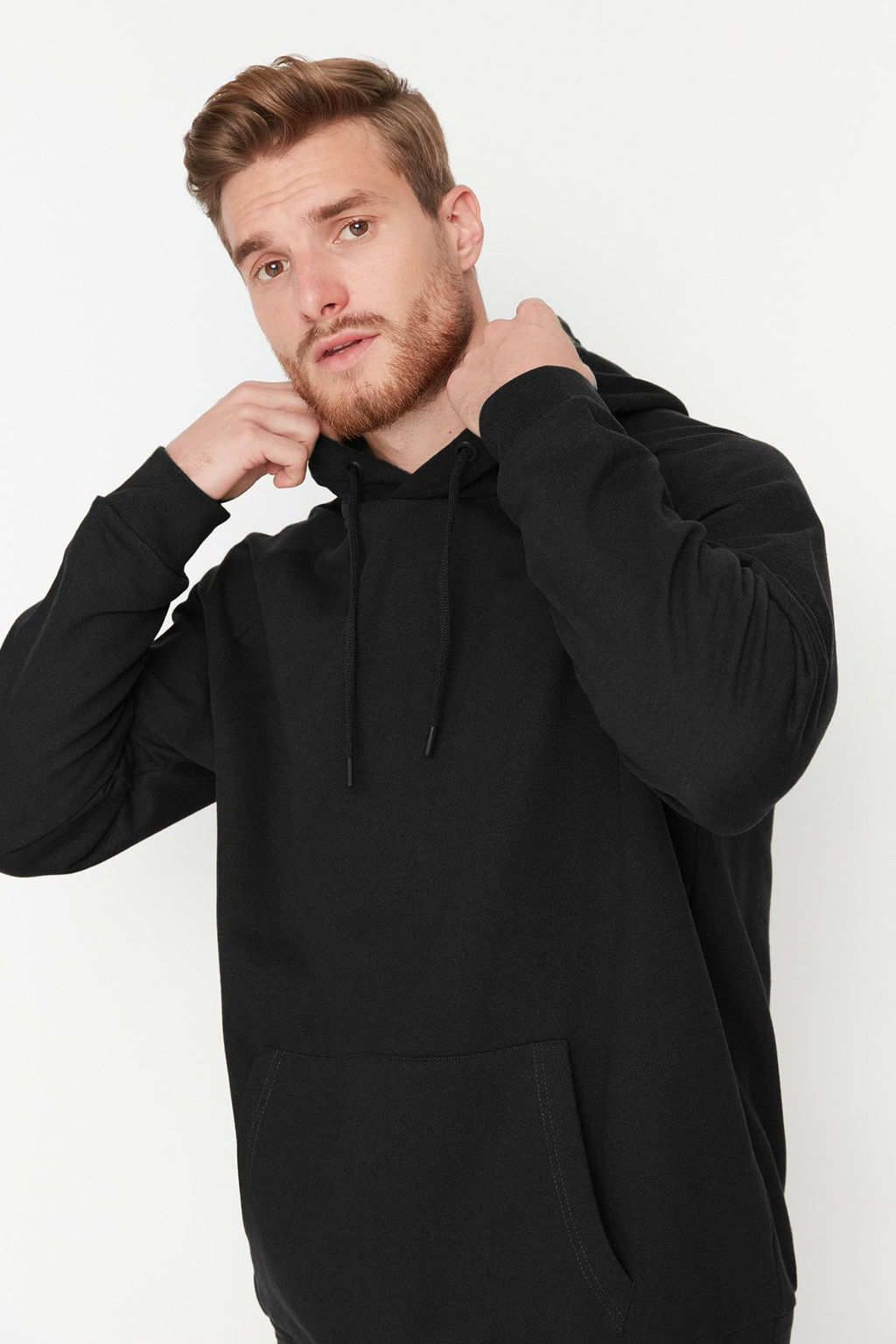 TRENDYOL MAN Siyah Basic Oversize/Genis Kesim Kapusonlu Ici Polarl? Sweatshirt TMNAW23SW00192 - Trendyolmilla фото 28