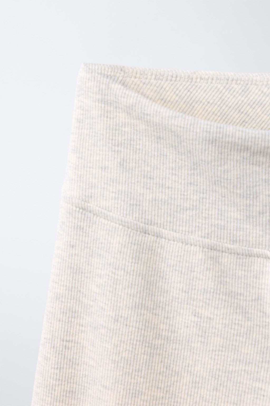 CONJUNTO RIB TOP Y PANTALON STRAIGHT / Gris vigor? - Zara фото 10