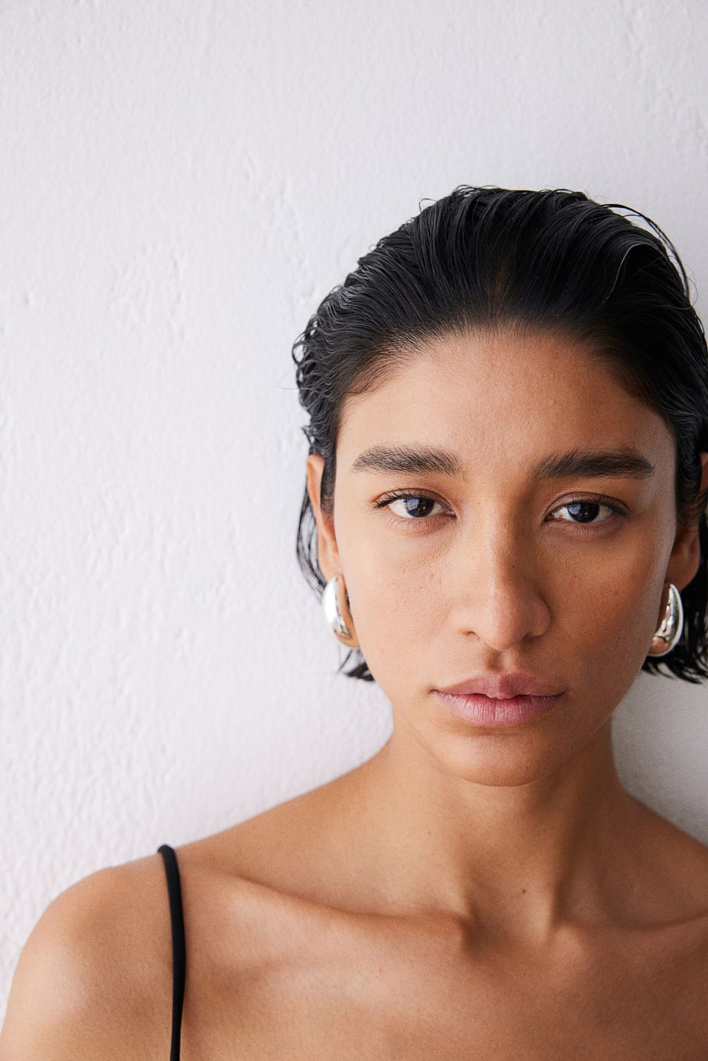 Top de tirantes espagueti con escote drapeado - H&m фото 3