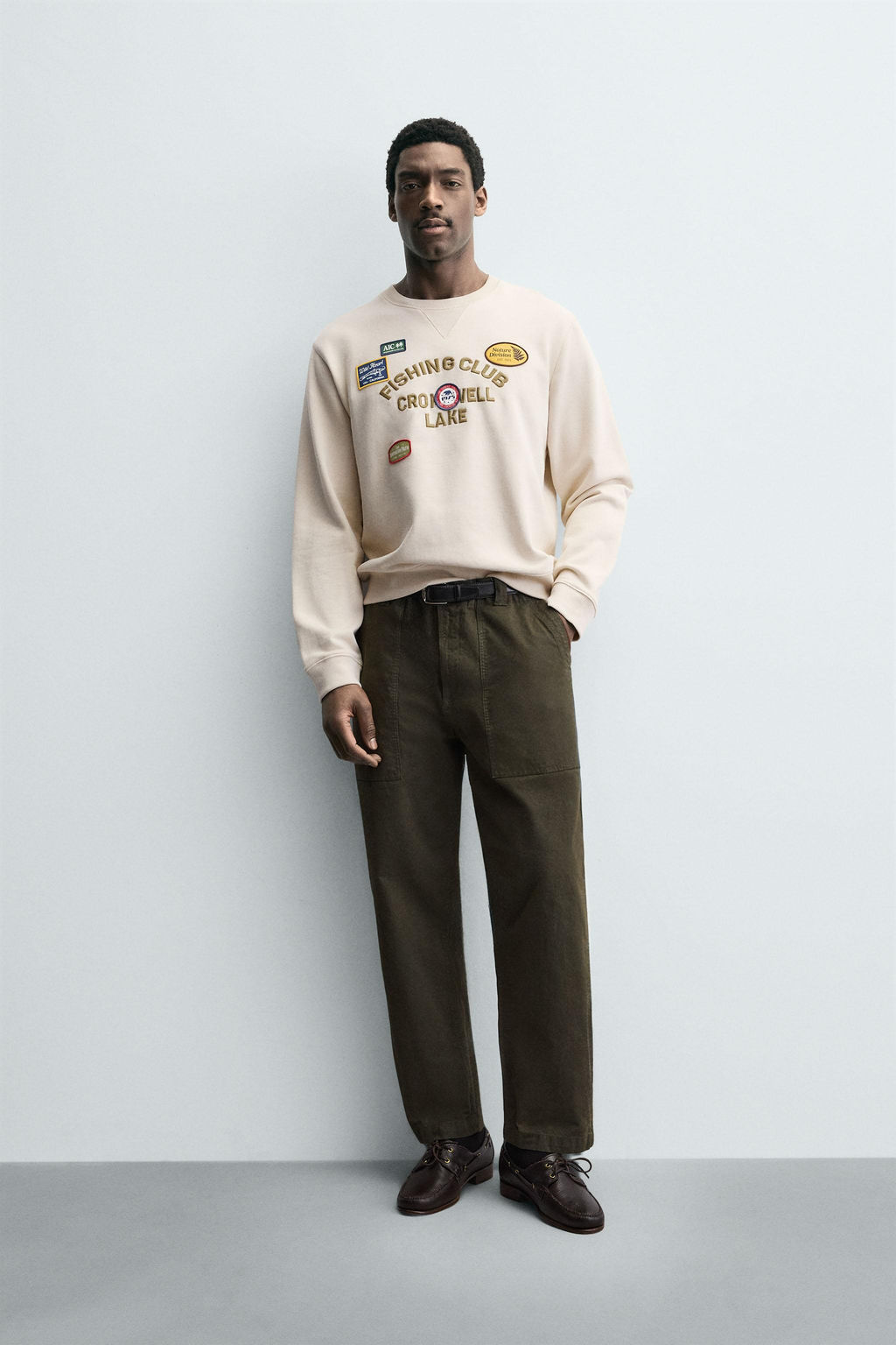 EMBROIDERED SLOGAN SWEATSHIRT