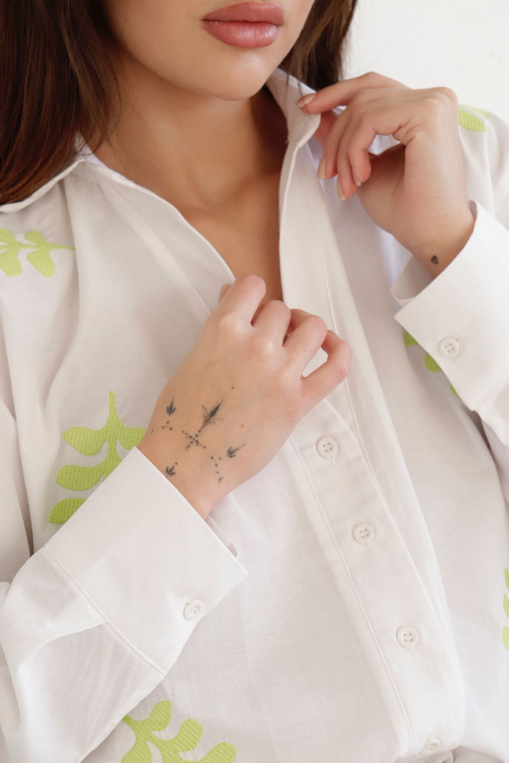 11081 Рубашка с вышивкой - Martichelli фото 2