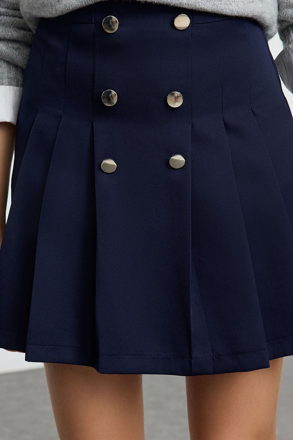 TRENDYOLMILLA Siyah Dugme Detayl? Yuksek Bel Pileli Mini Dokuma Etek TWOAW22ET0243 фото 4