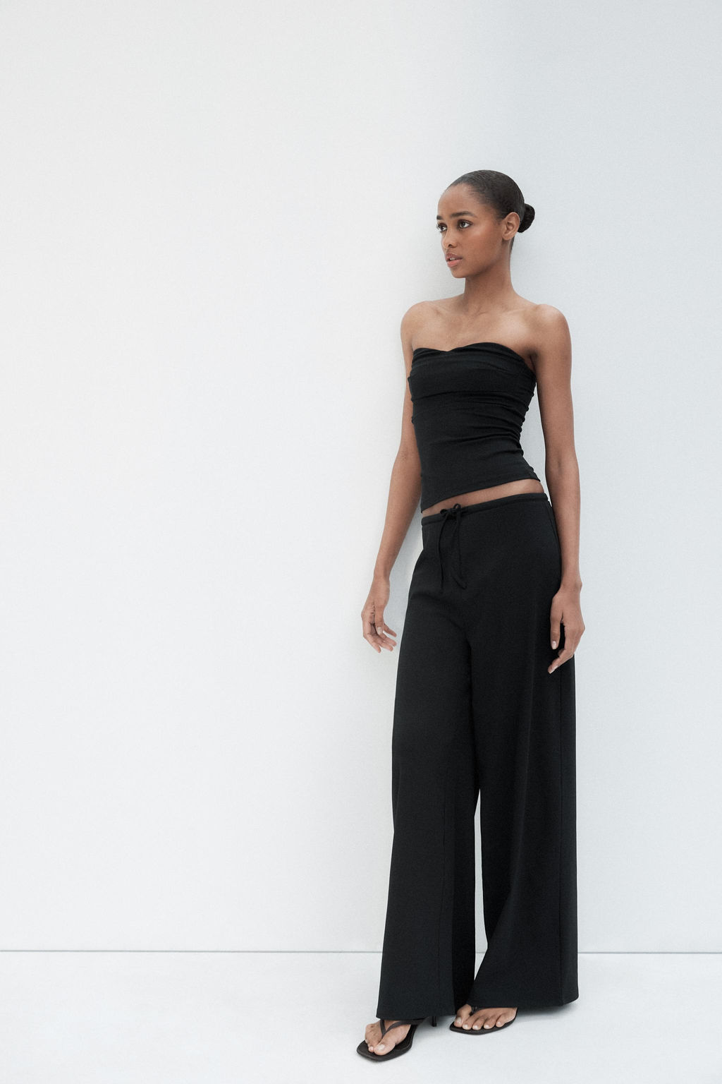 TEXTURED BANDEAU TOP - Zara фото 25
