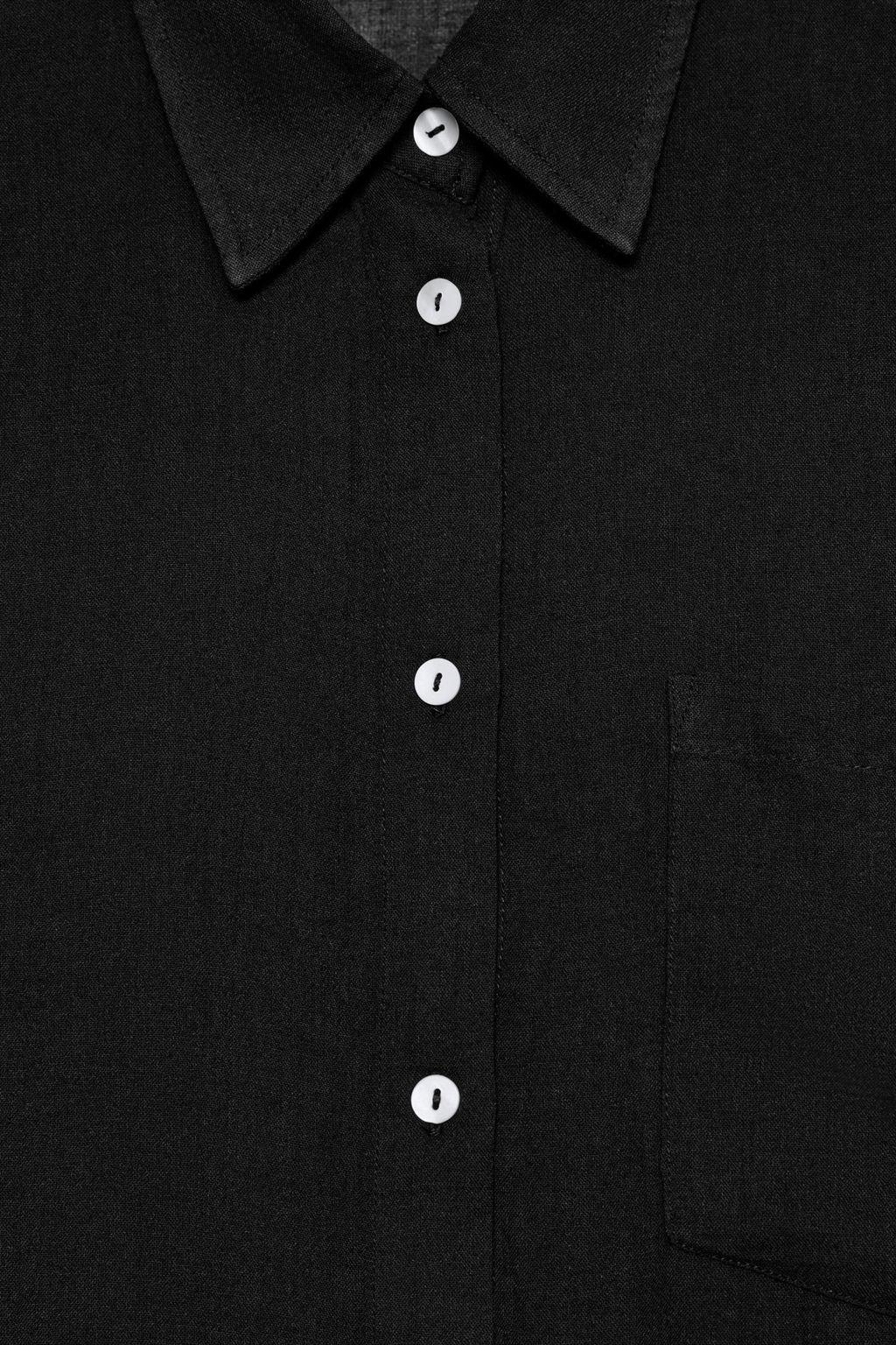 CAMISA GASA OVERSIZE BOLSILLO / Negro