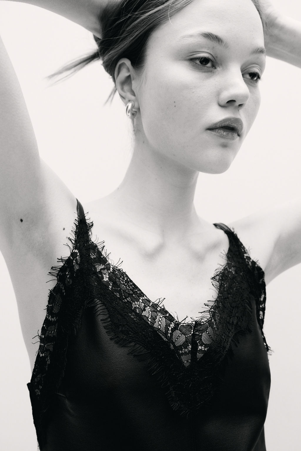 Vestido de tirantes finos con ribete de encaje - H&m фото 5