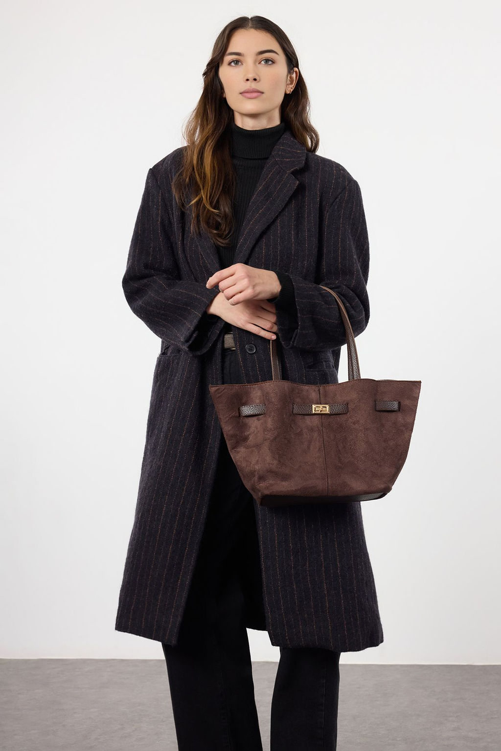 Koyu Kahverengi Yumusak Suet Tutma Sapl? Ve Capraz Ask?l? Tote Kad?n Omuz Canta TAKAW25OC00013 - Trendyolmilla фото 4