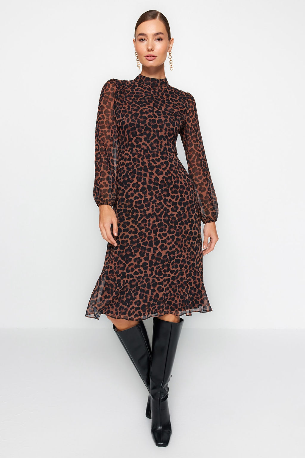 TRENDYOLMILLA Camel Dik Yakal? Etegi Volanl? Sifon Dokuma K?sl?k Elbise TWOAW20EL1313