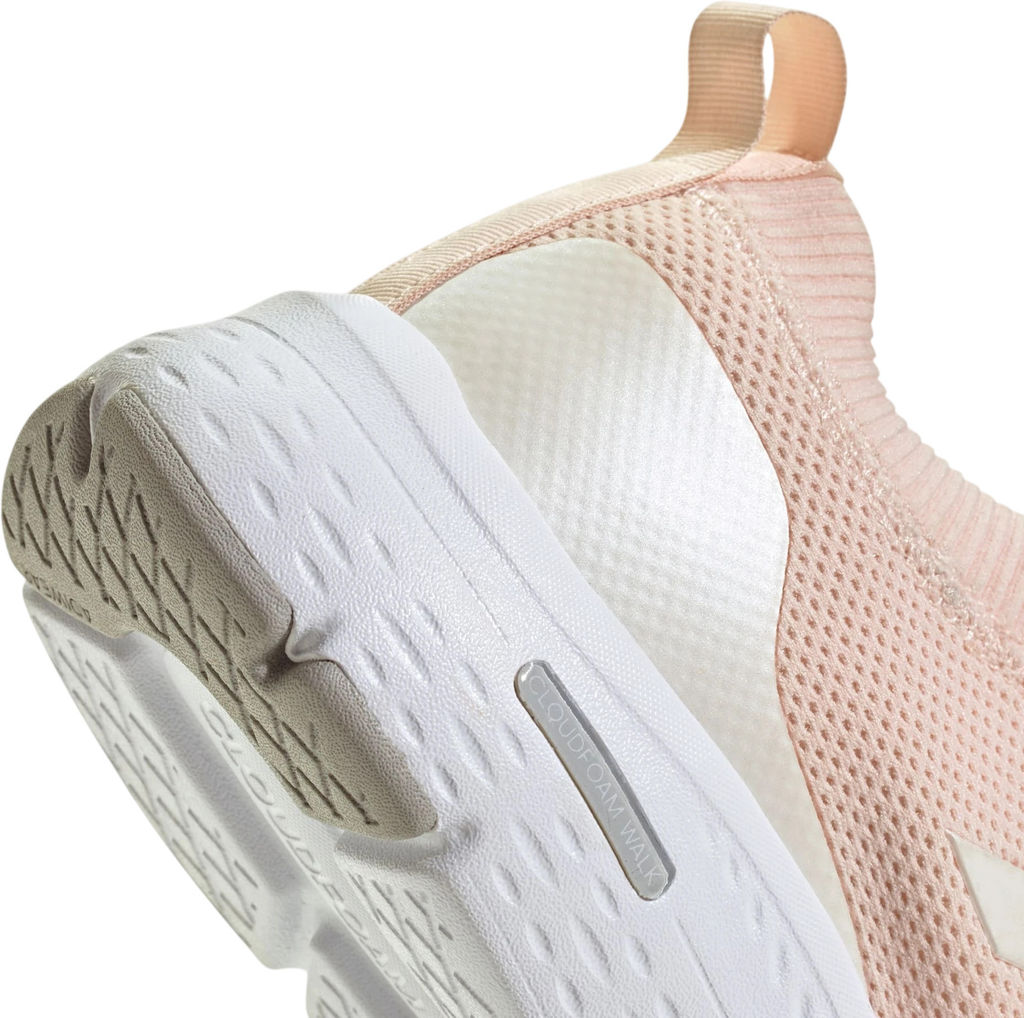 Кроссовки женские