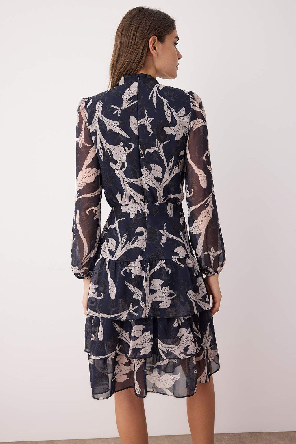 TRENDYOLMILLA Siyah-Cok Renkli Cicekli Skater F?rf?r Midi Dokuma K?sl?k Elbise TWOAW21EL0354 фото 14