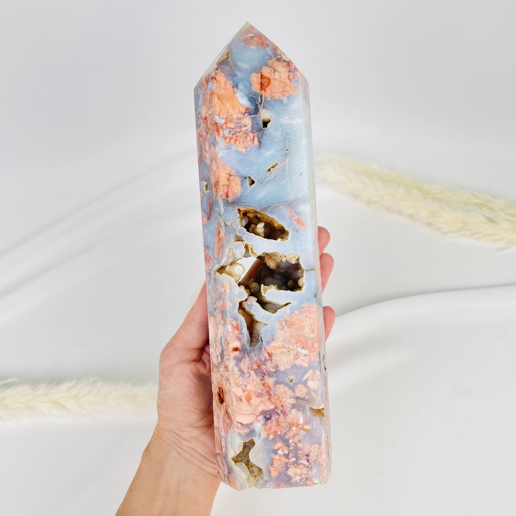 Кристалл из розового цветочного Агата