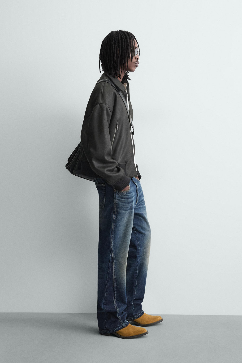 LEATHER EFFECT BOMBER JACKET - Zara фото 4