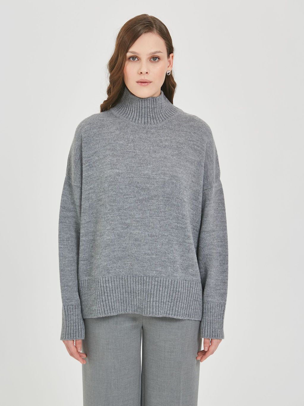 Свитер вязаный оверсайз