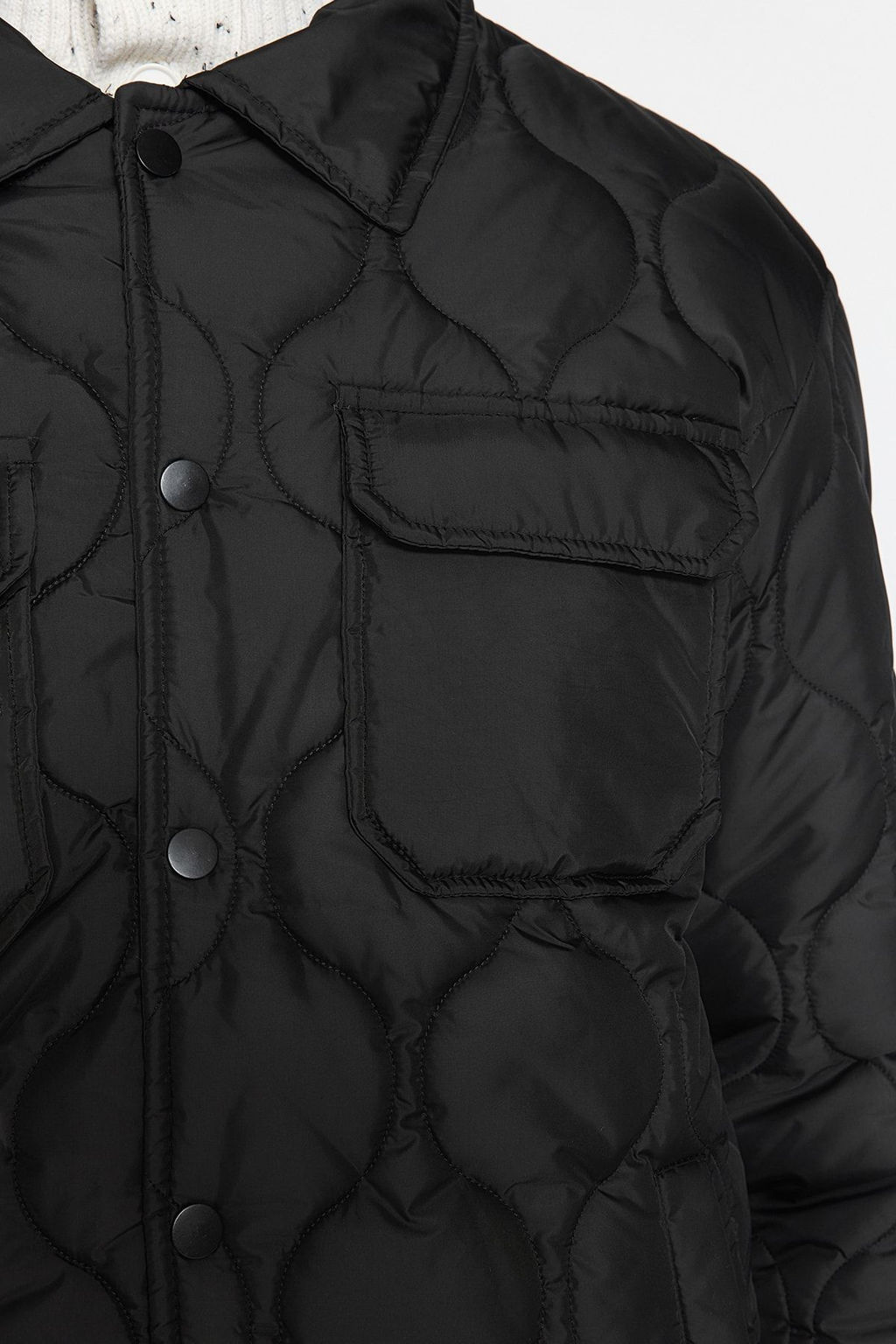 Siyah Unisex Regular Fit Su ve Ruzgara Dayan?kl? Kapitone K?sl?k Mont TMNAW24MO00016