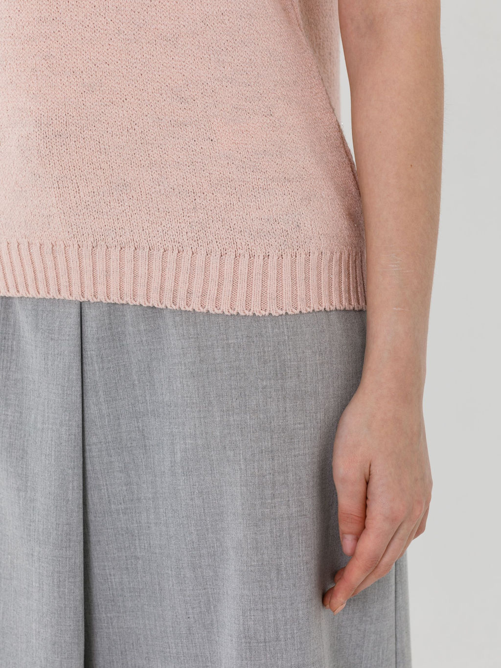 Блузка вязаная