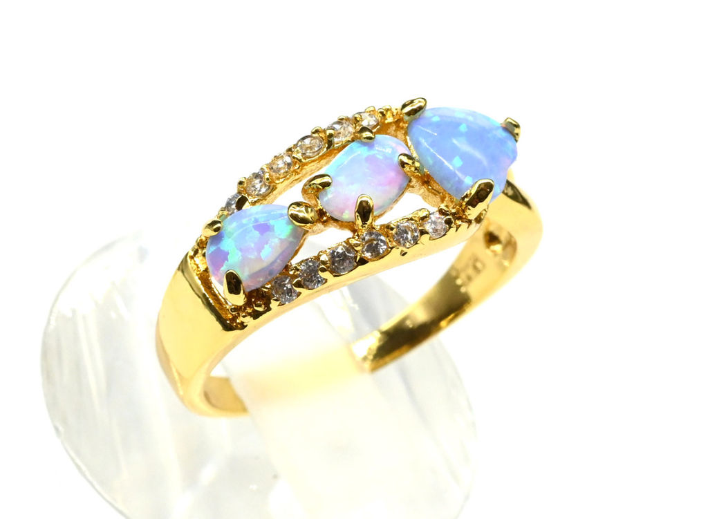 Кольцо позолоченное "Венеция" с австралийским опалом размер 19 Радуга камня